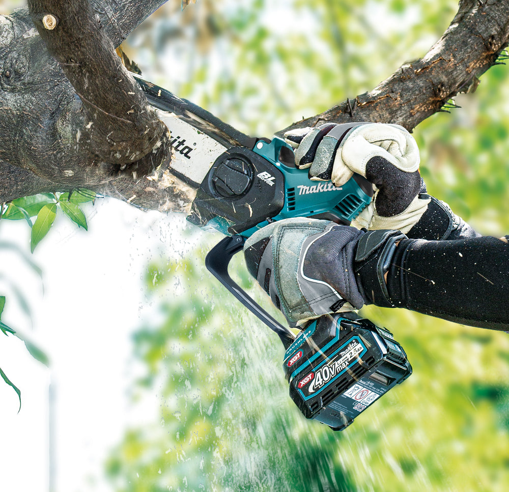 Makita UC029GZ 40V XGT Cordless Brushless Chainsaw β 6" Bar, Bare Unit